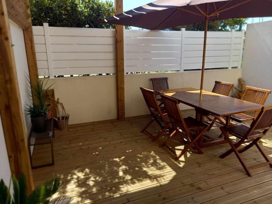 Appartement 100 M2 Terrasse Piscine Gruissan Esterno foto